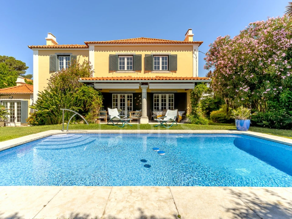 Moradia T7 para Venda em Cascais e Estoril Foto 1