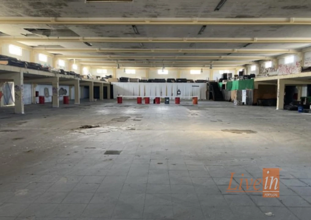 Armazém para Venda em Queluz e Belas Foto 2