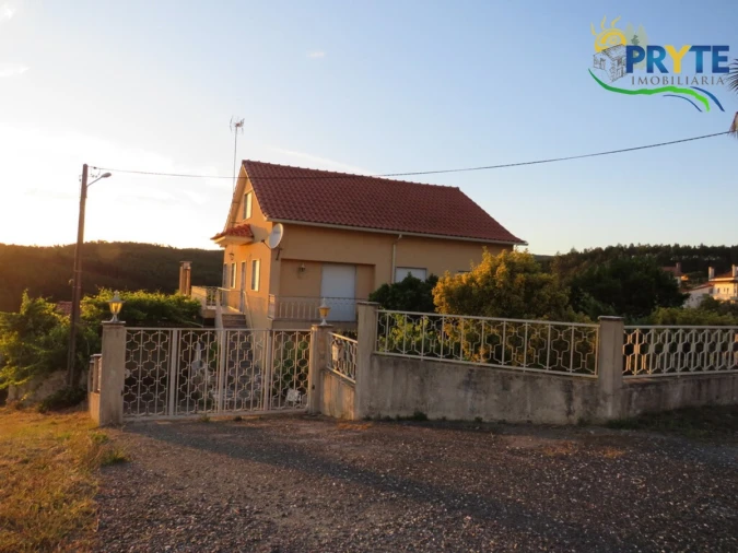 Moradia T3 para Venda em Sertã Foto 3