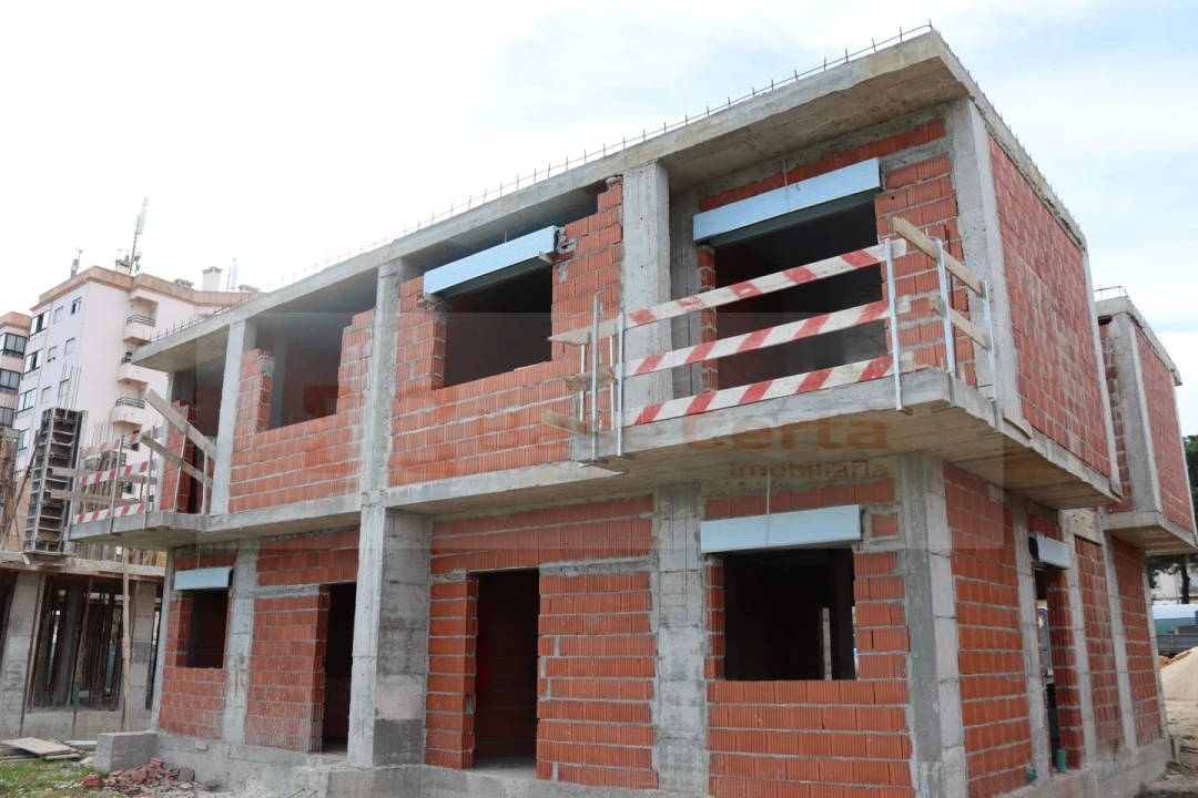 Apartamento T2 para Venda em Azambuja Foto 14