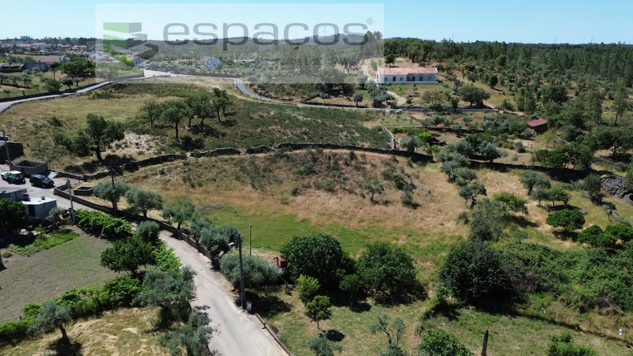 Terreno para Venda em Benquerenças Foto 4