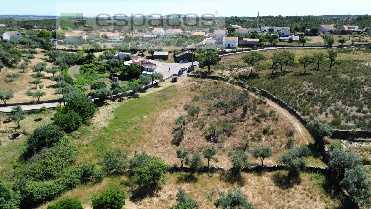 Terreno para Venda em Benquerenças Foto 2