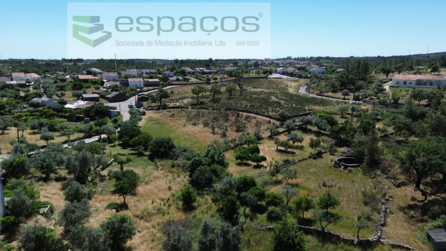 Terreno para Venda em Benquerenças Foto 3