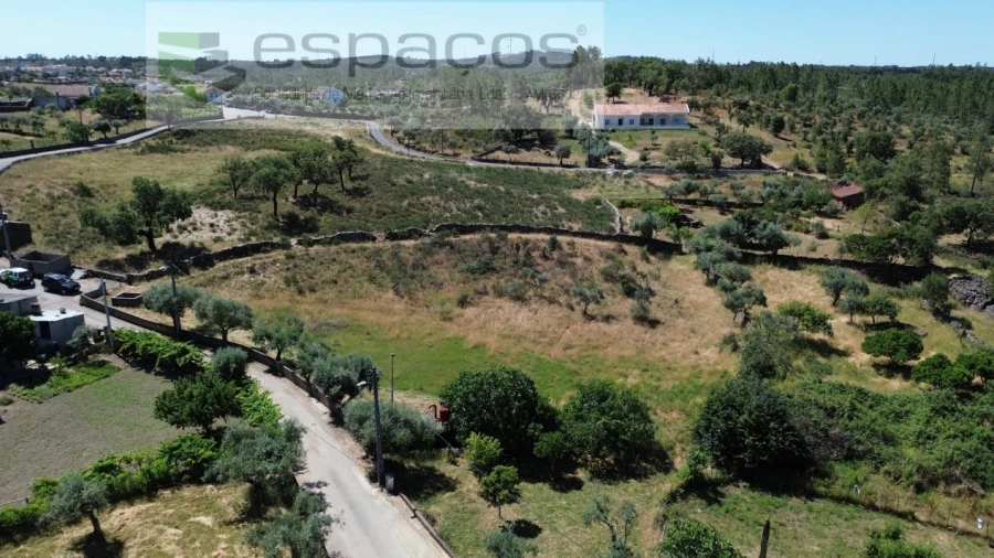 Terreno para Venda em Benquerenças