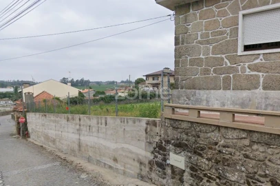 Terreno para Venda em Vilar e Mosteiró