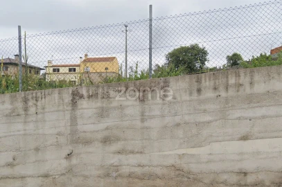 Terreno para Venda em Vilar e Mosteiró