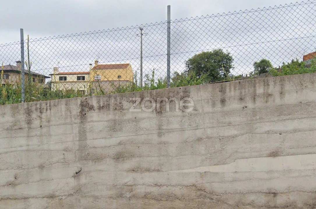 Terreno para Venda em Vilar e Mosteiró Foto 5