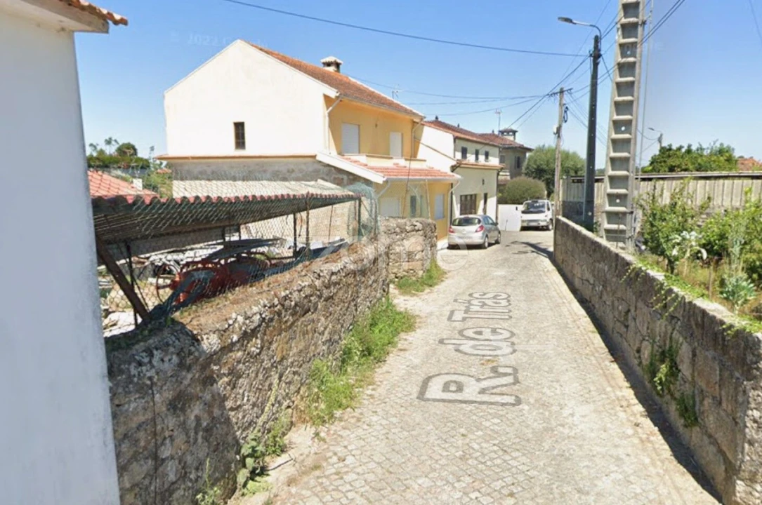 Terreno para Venda em Vilar e Mosteiró Foto 6