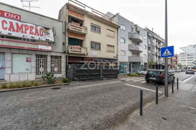 Apartamento T2 para Venda em São João da Madeira Foto 38