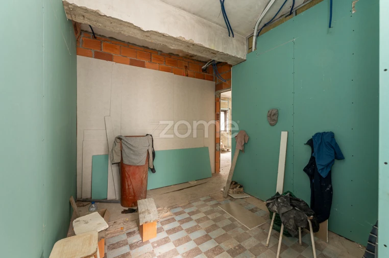 Apartamento T2 para Venda em São João da Madeira Foto 35