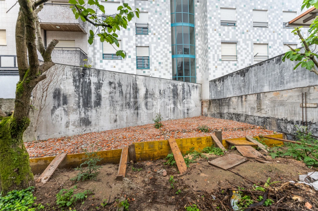 Apartamento T2 para Venda em São João da Madeira Foto 17