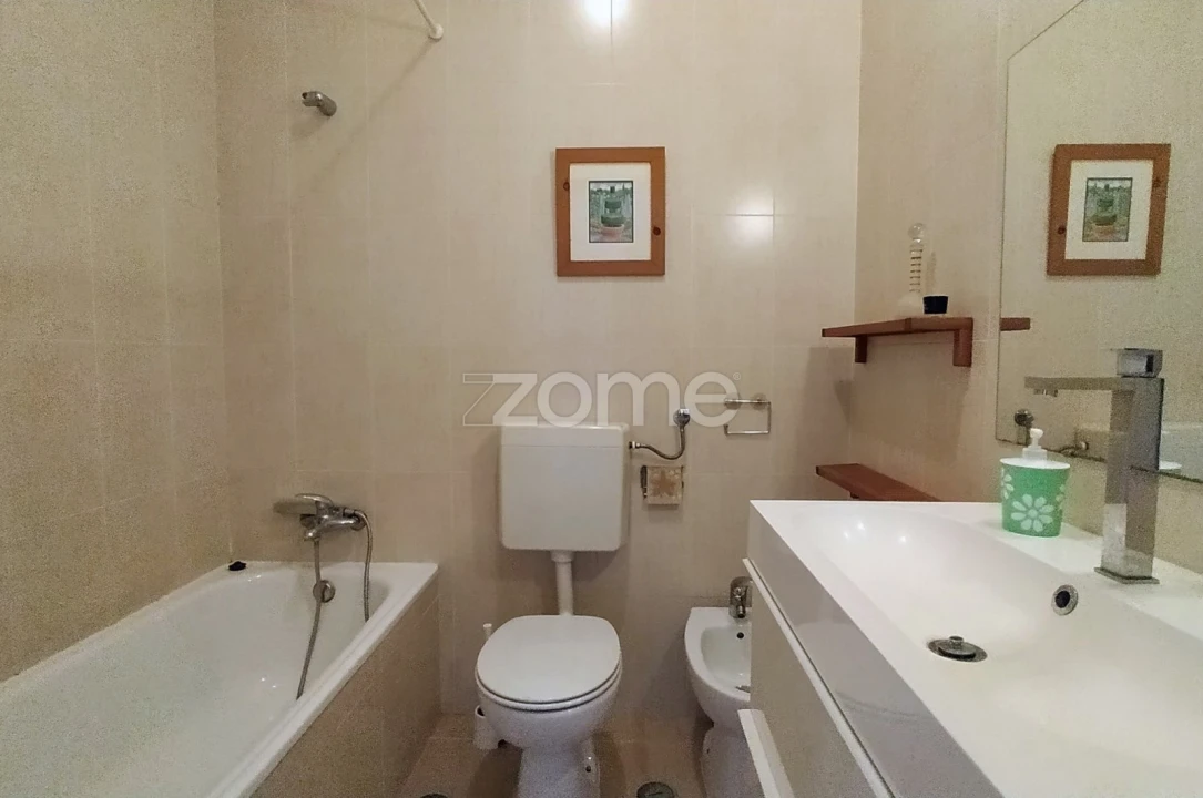 Apartamento T3 para Arrendamento em Carcavelos e Parede Foto 7