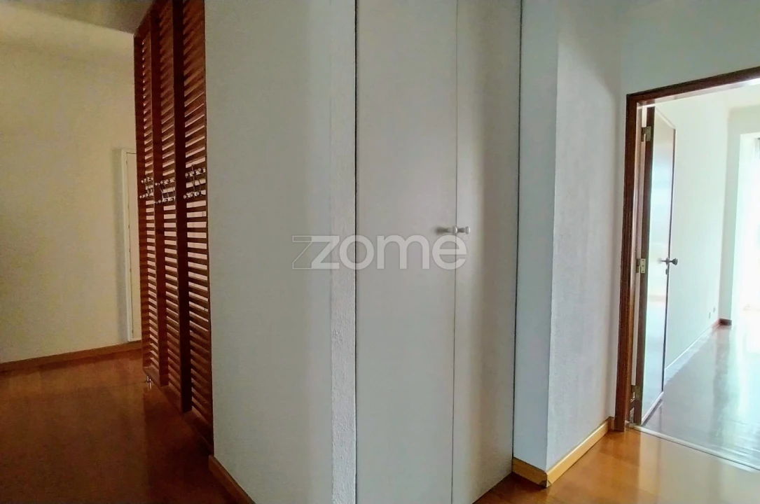 Apartamento T3 para Arrendamento em Carcavelos e Parede Foto 17