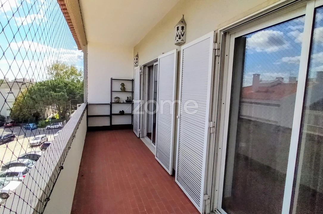 Apartamento T3 para Arrendamento em Carcavelos e Parede Foto 12