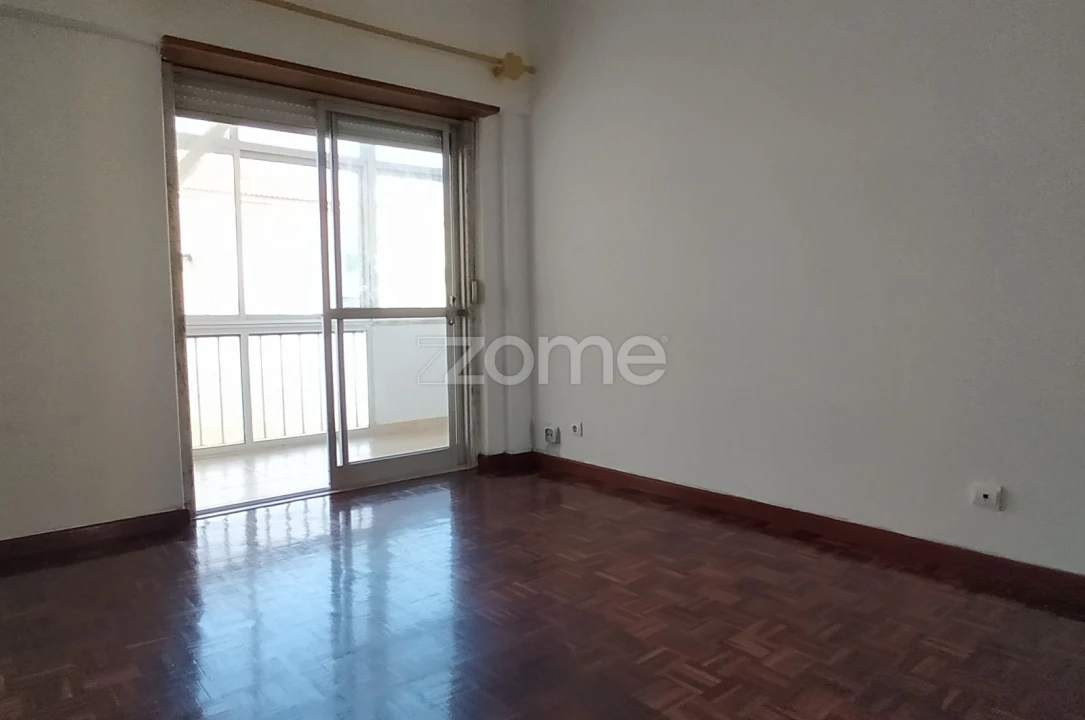 Apartamento T3 para Arrendamento em Carcavelos e Parede Foto 18