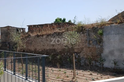 Terreno para Venda em Falagueira-Venda Nova