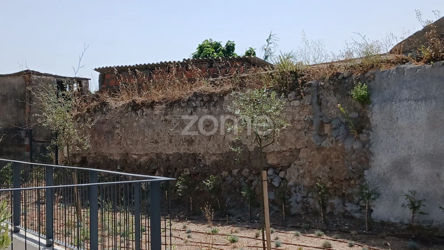 Terreno para Venda em Falagueira-Venda Nova