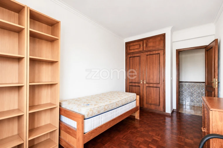 Apartamento T2 para Arrendamento em Carcavelos e Parede Foto 13