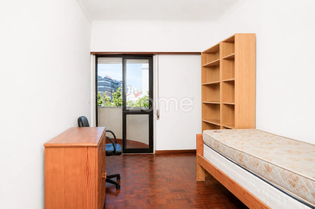 Apartamento T2 para Arrendamento em Carcavelos e Parede Foto 14
