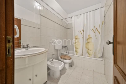 Apartamento T2 para Venda em Algueirão-Mem Martins