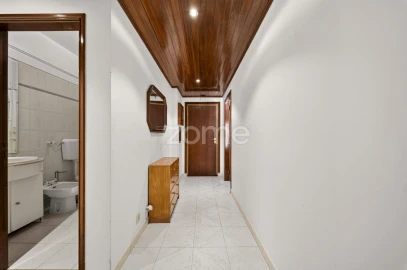 Apartamento T2 para Venda em Algueirão-Mem Martins