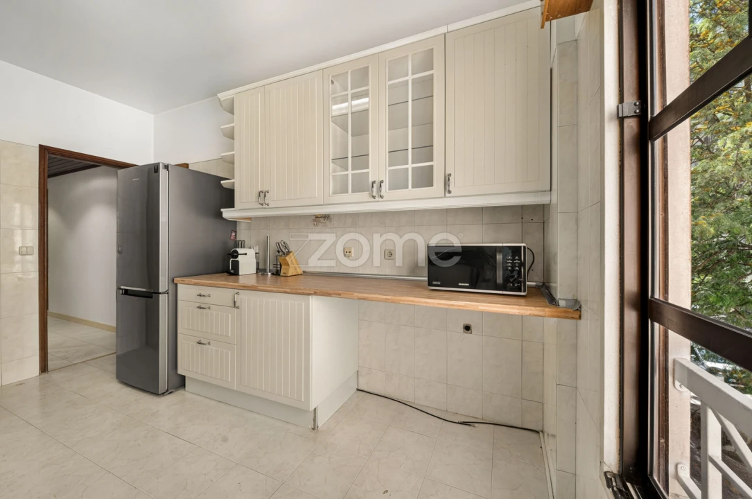 Apartamento T2 para Venda em Algueirão-Mem Martins Foto 3