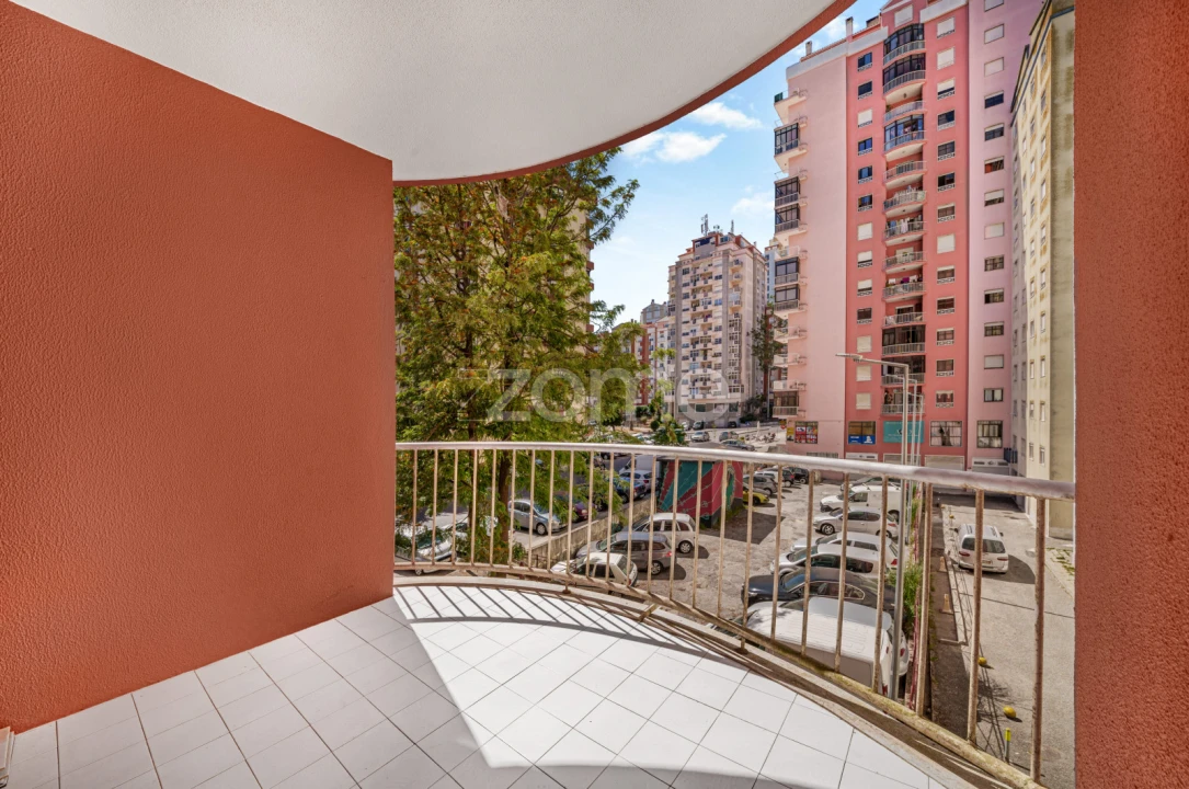 Apartamento T2 para Venda em Algueirão-Mem Martins Foto 20