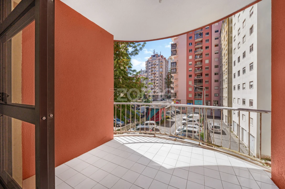 Apartamento T2 para Venda em Algueirão-Mem Martins Foto 21