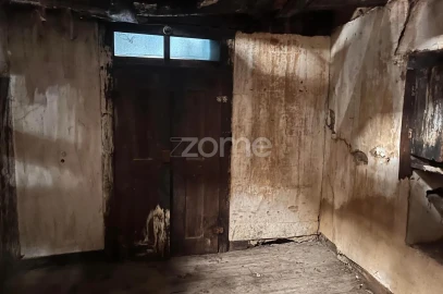 Moradia T12 para Venda em Lorvão