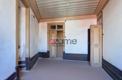 Moradia T12 para Venda em Lorvão