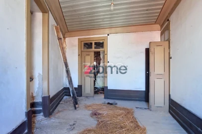 Moradia T12 para Venda em Lorvão