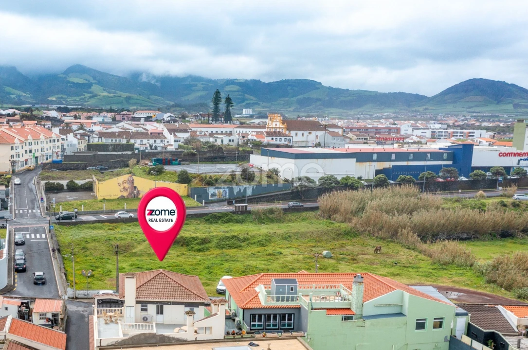 Moradia T4 para Venda em Ribeira Grande (Conceição) Foto 40