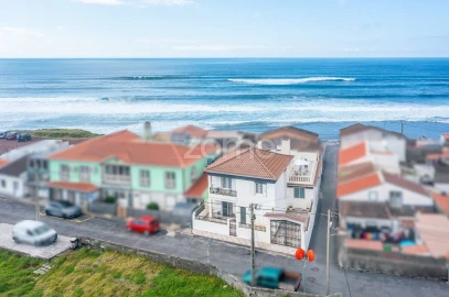 Moradia T4 para Venda em Ribeira Grande (Conceição)
