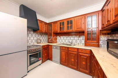Moradia T4 para Venda em Ribeira Grande (Conceição)