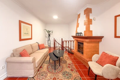 Moradia T4 para Venda em Ribeira Grande (Conceição)