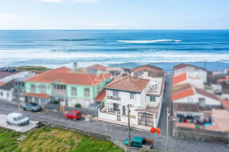 Moradia T4 para Venda em Ribeira Grande (Conceição) Foto 2