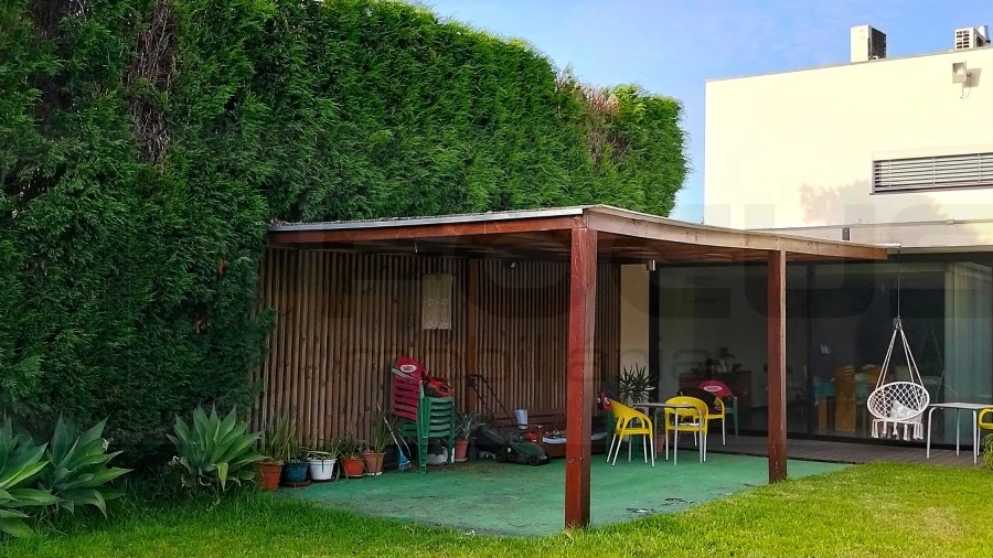 Moradia T4 para Venda em Requeixo, Nossa Senhora de Fátima e Nariz
