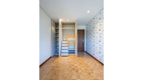 Apartamento T3 para Venda em Aldoar, Foz do Douro e Nevogilde