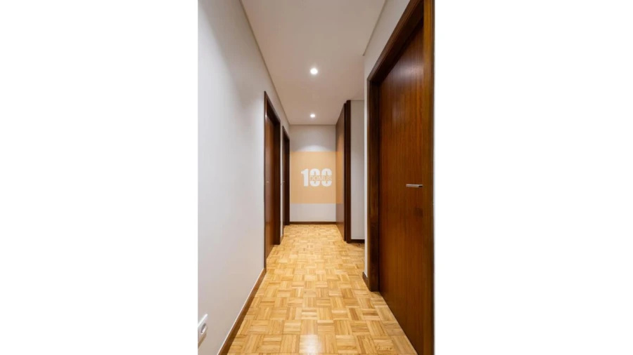 Apartamento T3 para Venda em Aldoar, Foz do Douro e Nevogilde Foto 25