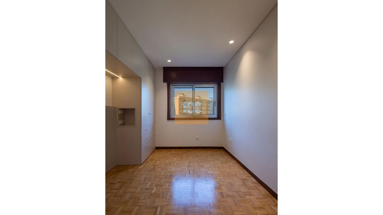 Apartamento T3 para Venda em Aldoar, Foz do Douro e Nevogilde Foto 16