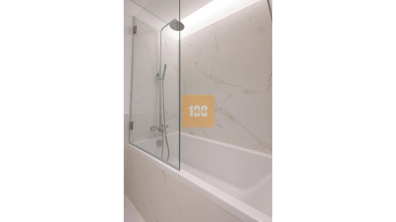 Apartamento T3 para Venda em Aldoar, Foz do Douro e Nevogilde Foto 21