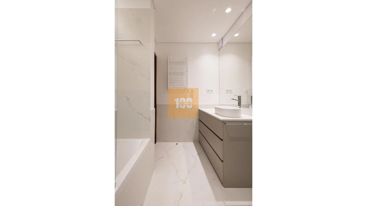 Apartamento T3 para Venda em Aldoar, Foz do Douro e Nevogilde Foto 22