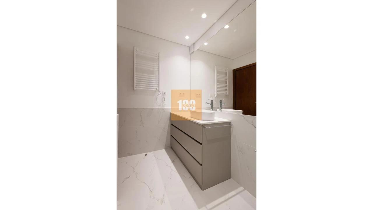 Apartamento T3 para Venda em Aldoar, Foz do Douro e Nevogilde Foto 23