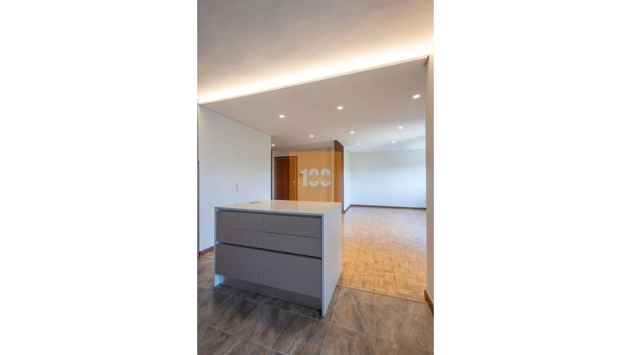 Apartamento T3 para Venda em Aldoar, Foz do Douro e Nevogilde Foto 8