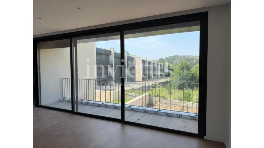 Moradia T3 para Venda em Fânzeres e São Pedro da Cova Foto 7