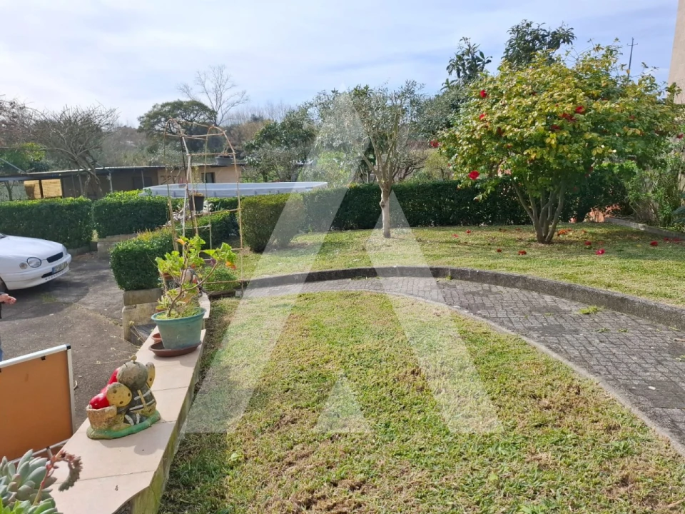 Moradia T3 para Venda em Oiã Foto 37