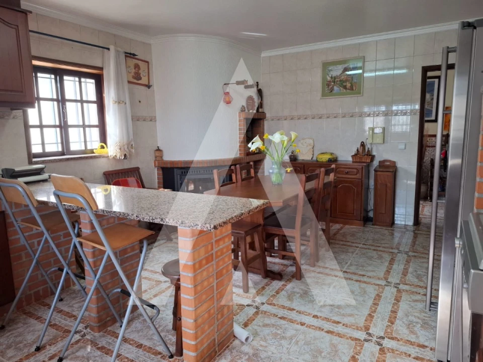 Moradia T3 para Venda em Oiã Foto 15