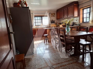 Moradia T3 para Venda em Oiã