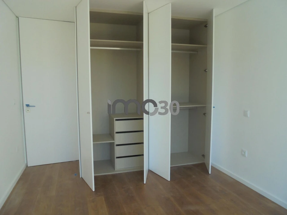 Moradia T3 para Venda em Fânzeres e São Pedro da Cova Foto 11