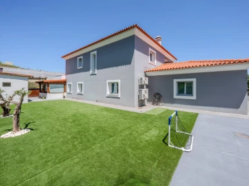 Moradia T4 para Venda em Maceira
